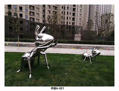 重庆人像不锈钢雕塑 镜面雕塑做工精美