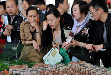 超八成网友抱怨“房价过高” 专家建议合肥刚需族“先租后买”